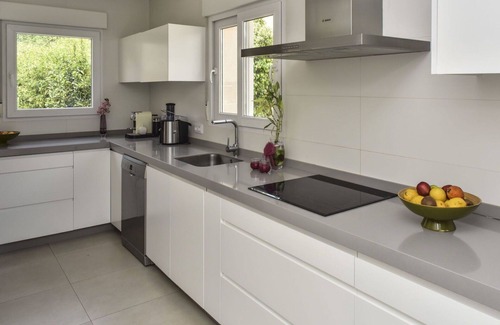 Denia Casa | Casa de vacaciones privada con WIFI, A/C, piscina privada, TV, patio, vista panorámica