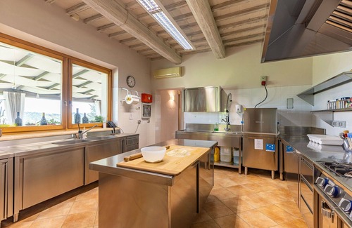 Sarteano Villa | Casa de vacaciones privada con WIFI, sauna, piscina privada, A/C, TV, cerca de Montepulciano