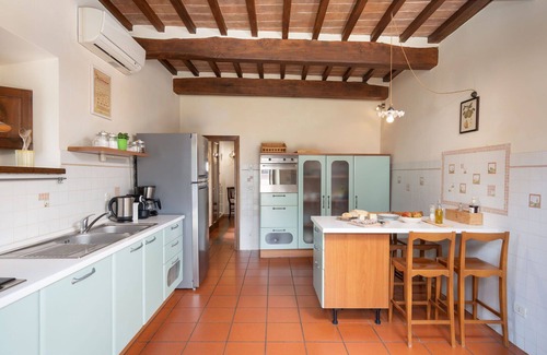 Subbiano Villa | Casa de vacaciones privada con A/C, jacuzzi, piscina privada, WIFI, TV, patio, cerca de Arezzo