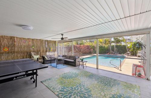 Dania Beach Casa | Private Villa with Pool and Sauna home