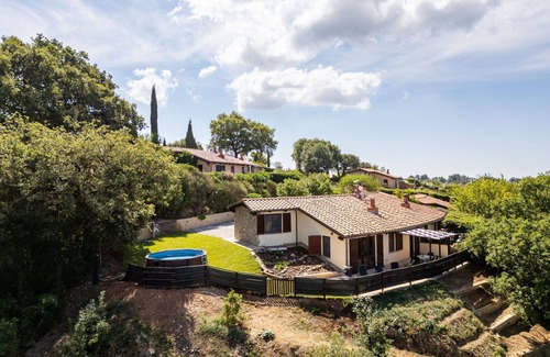 Scansano Casa | Casa de vacaciones privada con A/C, WIFI, piscina privada, jacuzzi, TV, patio, vista panorámica