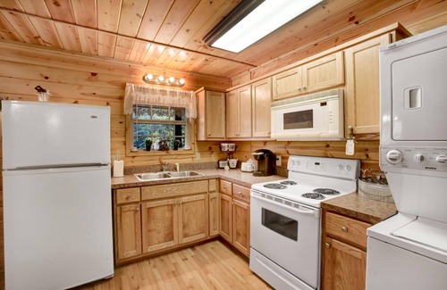 Hayesville Cabina | Private water fly fishing, with our guides, Cabin rentals