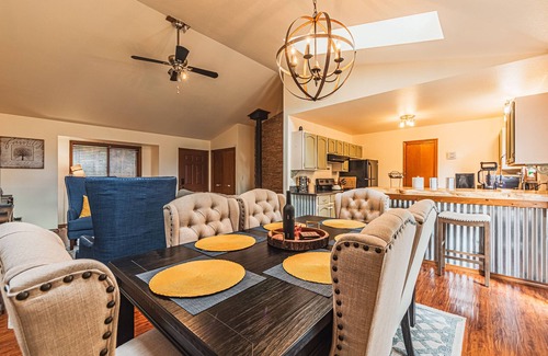 Woodland Park Cabina | Private Wi-Fi>HotTub>Fenced Yard>Cozy Retreat
