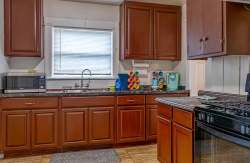 Lodi Apartamento | Private Yard Free Parking WiFi Workspace