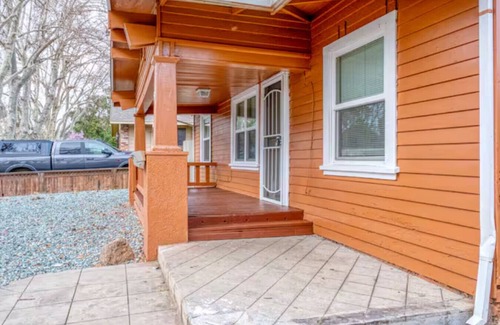 Lodi Apartamento | Private Yard Free Parking WiFi Workspace