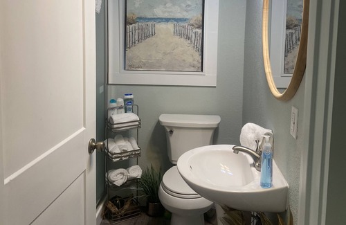 Fort Walton Beach - Destin Cabaña | Private1958 Beach Cottage completely renovated Old Florida Charm & Hot Tub