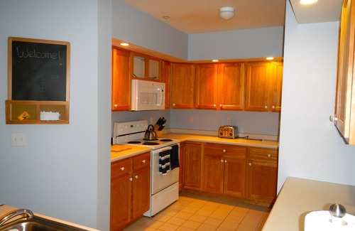 Waterville Valley Condominio | En privado, situado cerca de Plaza Bosque Knoll Condo, perfecto para familias