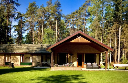 Municipality of Epe Casa | Bungalow privado con pista de tenis para familia / familia en el centro de Veluwe
