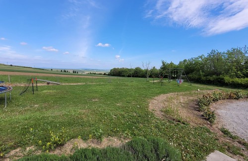 Walbersdorf Apartamento | Privates Apartment am Rande zur Rosalia und Neusiedler See