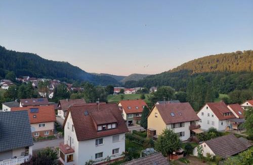 Glatt Casa | privates Zimmer in Unterkunft mit Glatttal Blick in Wasserschloss Nähe