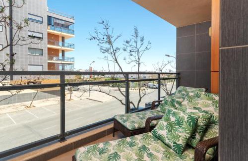 Olhao Apartamento | Privilege Apartment Deborah with Rooftop Pool, Village Marina - Olhão