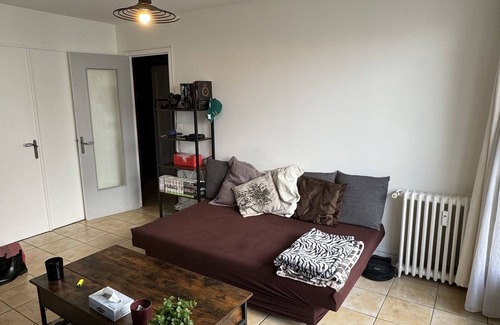 Le Kremlin-Bicetre Apartamento | Proche du centre de Paris ! Appartement calme de 45m2 avec balcon