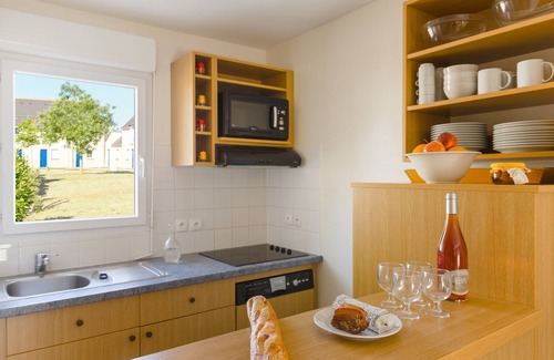 Azay-le-Rideau Casa | Proche du Château ! Maisonette avec accès Piscine