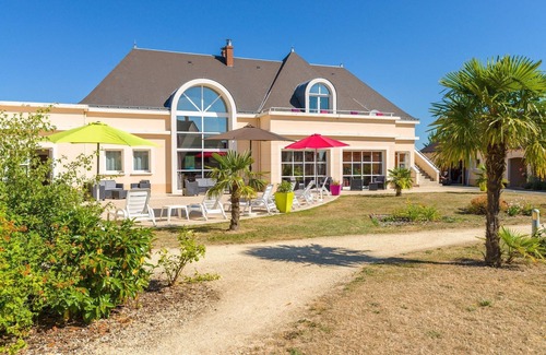 Azay-le-Rideau Casa | Proche du Château ! Maisonette avec accès Piscine