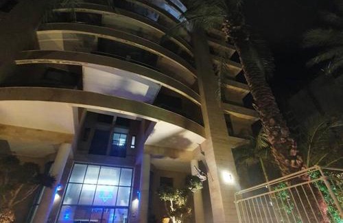 Netanya Apartamento | proche kikar , piscine, spacieux et agréable