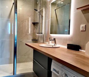 Haussonville-Blandan-Mon Desert-Saurupt Apartamento | Proche Nancy centre, à quelques pas des Thermes et du campus ARTEM, appartement calme avec parking gratuit
