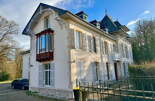 Vaudoncourt Apartamento | Proche Vittel et Contrexéville château Viendal et son beau parc