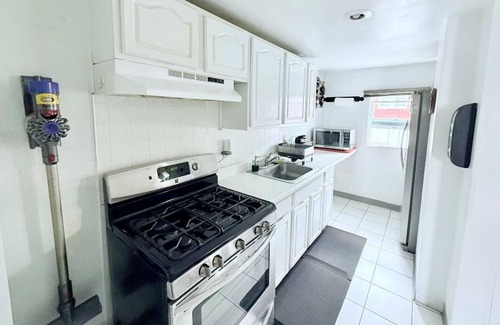 Upper Darby Casa | Professional & Student-Friendly 20 min from Philly