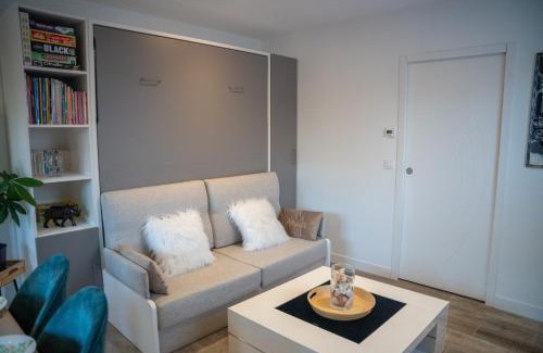Vertou Casa | Projecteur sur ma bulle - Studio Viens dans ma bulle avec JACUZZI privé