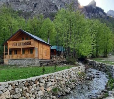 Montenegro Cabina | Prokletije Vucetic sobe
