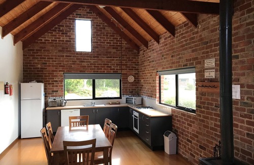 Fish Creek Cabaña | Prom Coast Holiday Lodge - Casa Rural 1
