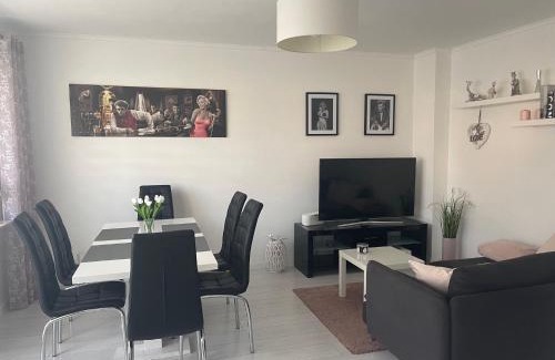Wolin Apartamento | Promienna Rezydencja - bright holiday home