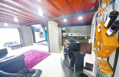 El Poblado Apartamento | $ PROMO $ 1 Suite with Private Bathroom ICON @Poblado @Lleras Park