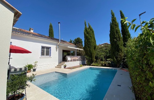 Jacou Villa | tranquila casa de campo con piscina y jardín con árboles cerca del mar ......