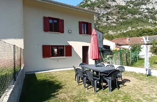Niaux Casa | Vacation home near ax les therme
