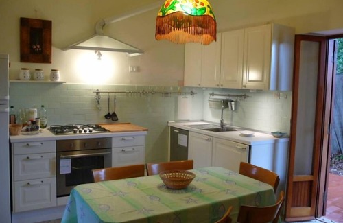 Sperlonga Villa | Sperlonga Villa fascinantes vistas al mar, un hermoso jardín, WIFI gratuito