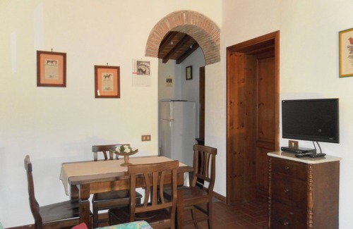 Calci Apartamento | casa de campo rodeado de olivares en el corazón de la Toscana