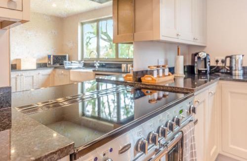 Ventnor Casa | Property 4 - Uk44924