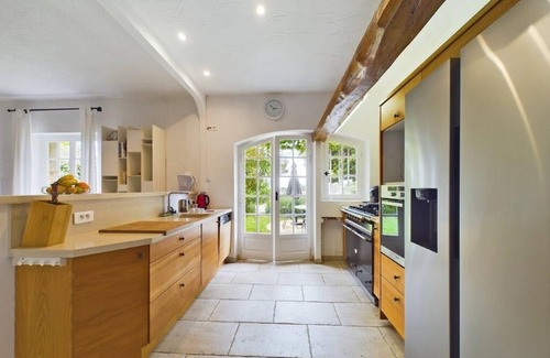 Le Rouret Villa | Property with authentic charm