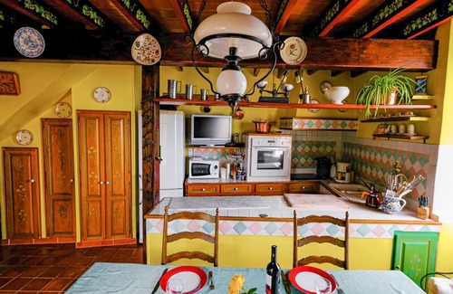 Mimet Apartamento | Propiedad con magníficas vistas de la montaña de Cezanne "Santa Victoria".