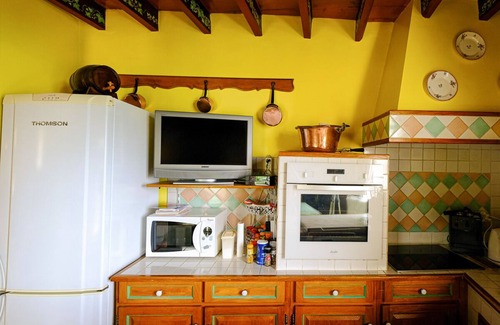 Mimet Apartamento | Propiedad con magníficas vistas de la montaña de Cezanne "Santa Victoria".