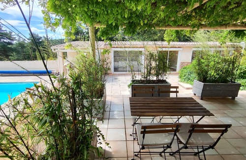 Simiane-la-Rotonde Casa | Propriété de Campagne, Piscine et vue