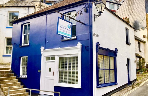 West Looe Cabaña | Prospect Cottage - sleeps 8 guests in 3 bedrooms
