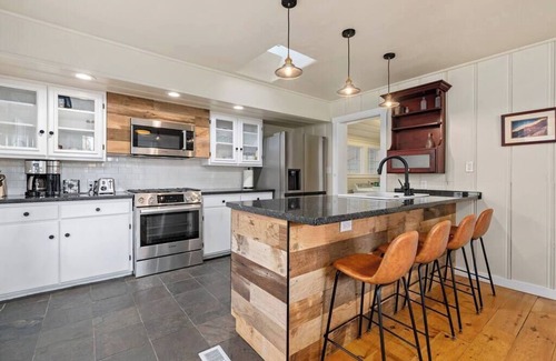 Grass Valley Casa | Prospector's Cottage
