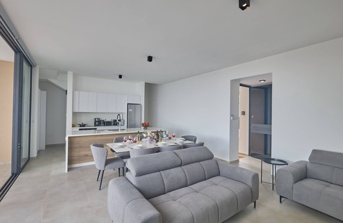 Pernera Cabaña | Protaras Aqua Pearl Villa AQ11 - a villa that sleeps 11 guests in 5 bedrooms