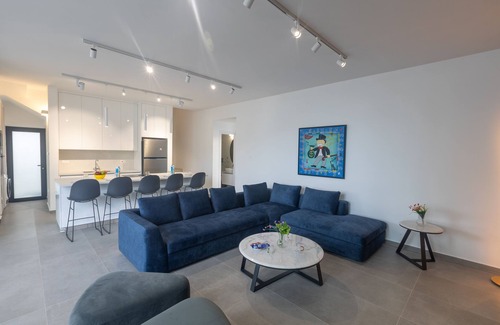 Pernera Cabaña | Protaras Aqua Pearl Villa AQ18 - a villa that sleeps 9 guests in 4 bedrooms