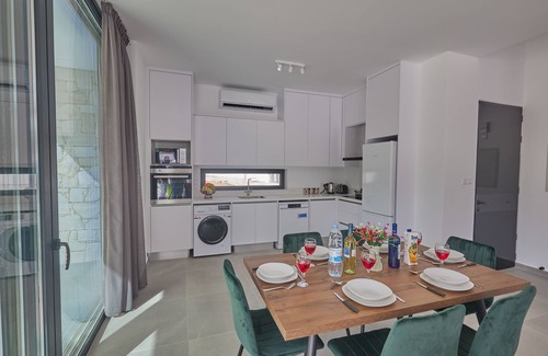 Protaras Cabaña | Protaras Elite Pearl Villa EP3C - a villa that sleeps 6 guests in 3 bedrooms