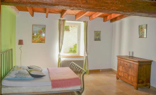 Saint-Gervais-sur-Roubion Casa | Provençal Farmhouse With Shared Pool In The Drôme