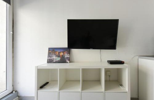 La Fare-les-Oliviers Apartamento | Provençal Studio Netflix Appart-hotel-Provence
