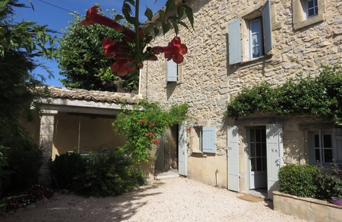 Belvezet Casa | Casa de campo provenzal renovada con habitaciones con aire acondicionado y magníficas vistas sin pasar por alto
