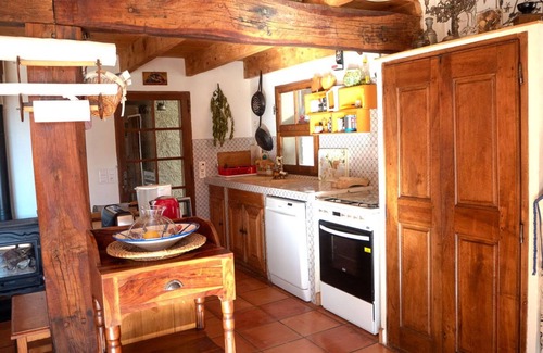 Reillanne Casa | Casa provenzal con piscina frente al luberon en 15,000 m de tierra boscosa
