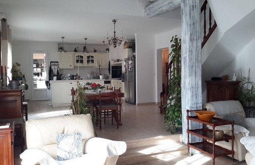 Lagnes Casa | Casa de campo provenzal con piscina y terrenos arbolados
