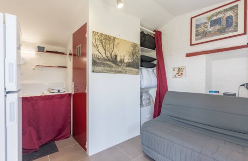 Pertuis Apartamento | cobertizo provenzal 'Dans La Nature' con jardín privado y Wi-Fi