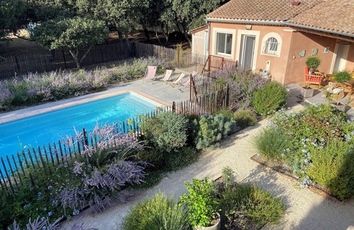 Bouchet Casa | Villa provenzal en el corazón del robledal