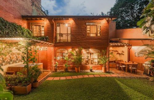 La Florida Villa | Provenza Garden House-Villa-4BR