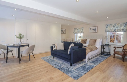 Scawton Cabaña | Providence Court